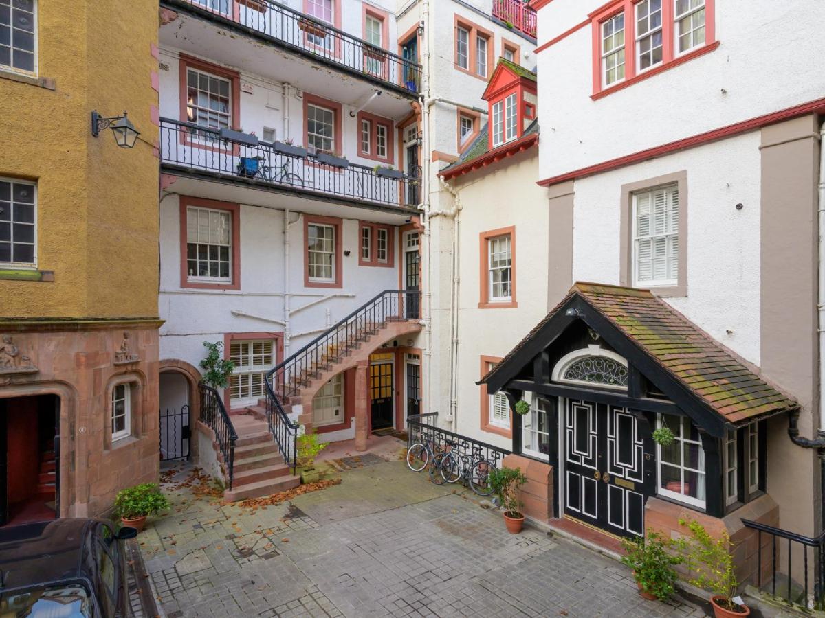 Pass The Keys Historic Ramsay Garden Apt With Balcony Views Эдинбург Экстерьер фото